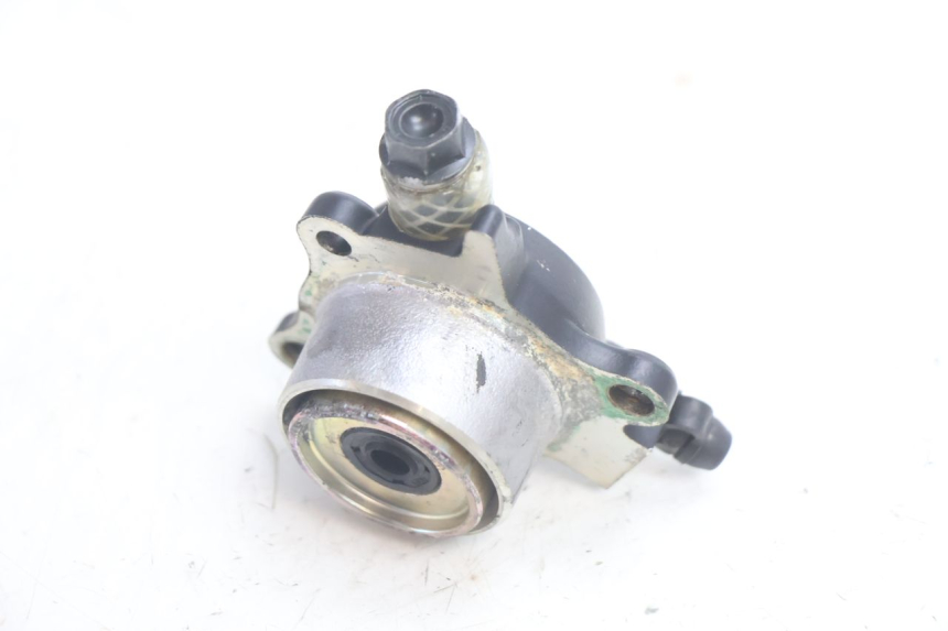 photo de CLUTCH SLAVE CYLINDER HONDA VFR FI RC46 800 (1998 - 2001) - Alternative perspective
