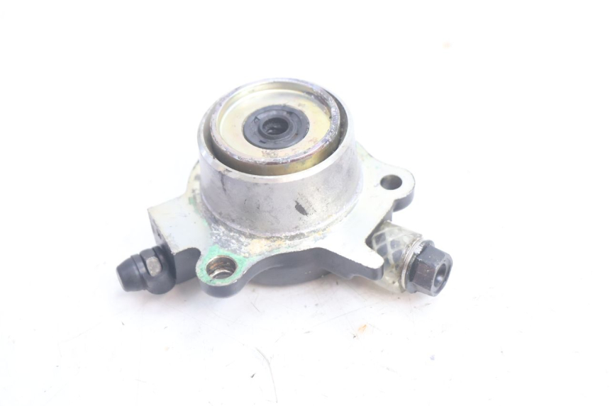 photo de CLUTCH SLAVE CYLINDER HONDA VFR FI RC46 800 (1998 - 2001) - Technical close-up