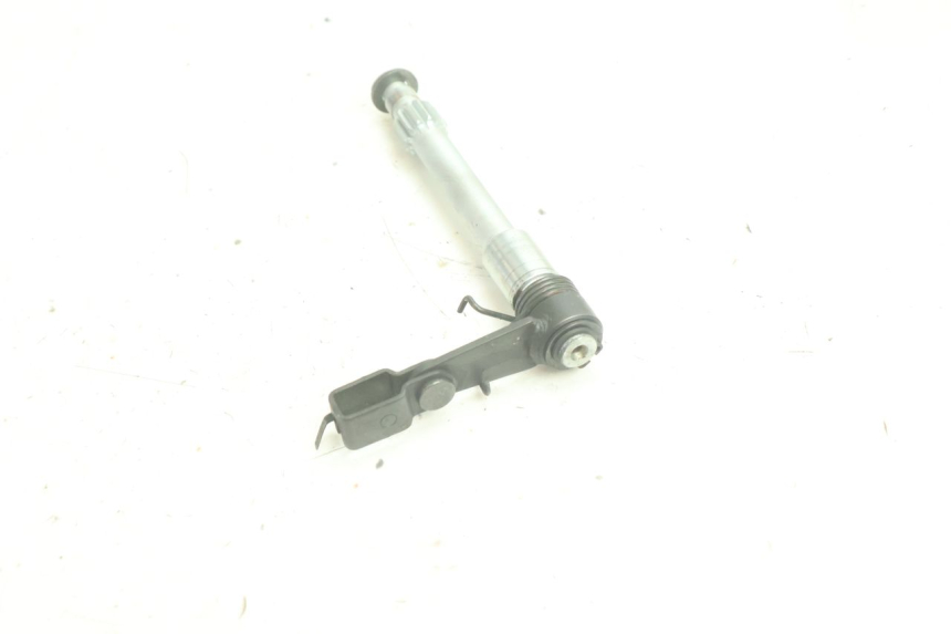 photo de CLUTCH SLAVE CYLINDER YAMAHA YZF R6 600 (2008 - 2009) - Technical close-up