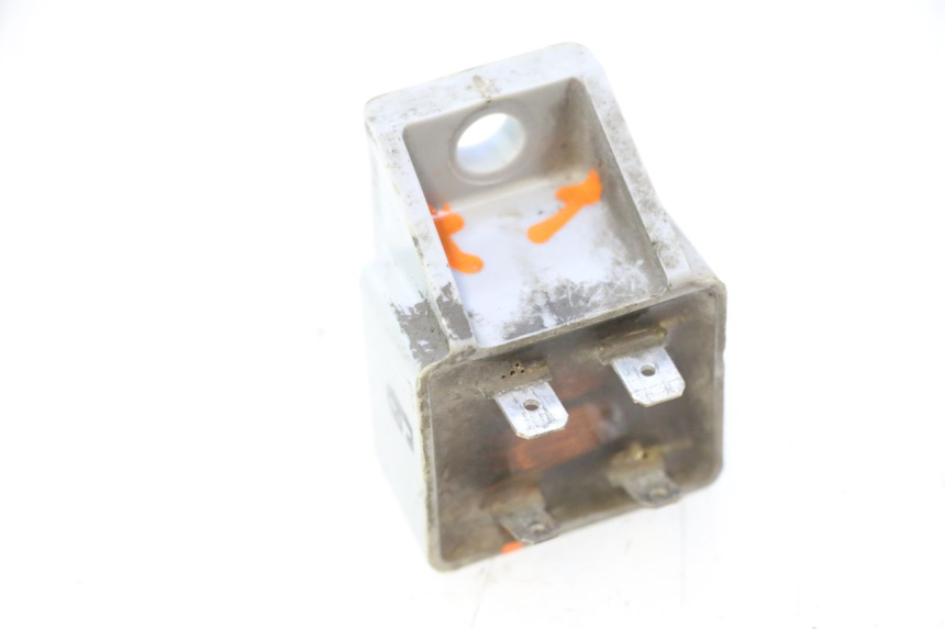 photo de REGULATOR PEUGEOT 103 SPX CLIP 50 (1989 - 1992) - Zoom on usage condition