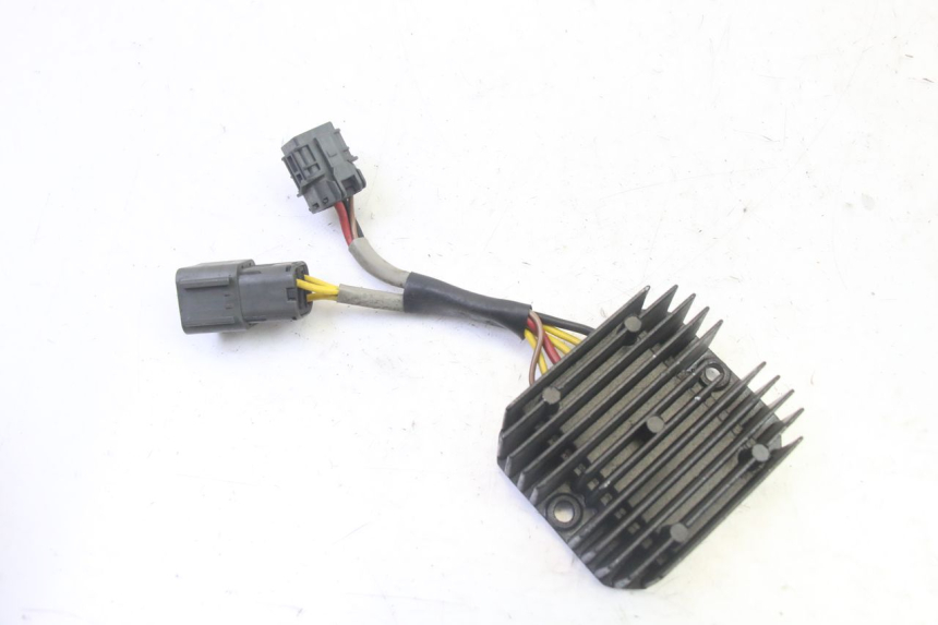 photo de REGULATOR CHARGE QUADRO 4 4D 350 (2015 - 2018) - Main view