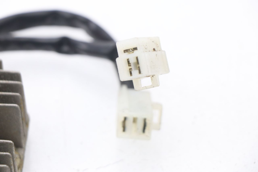 photo de REGULATOR KYMCO AGILITY CITY 16P 125 (2015 - 2021) - Fixing points details