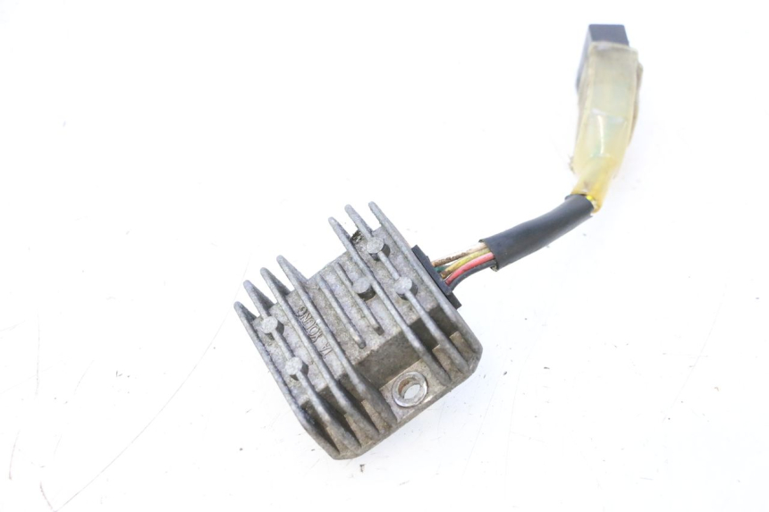 photo de REGULATOR KYMCO AGILITY FR 2T 50 (2012 - 2017) - Fixing points details
