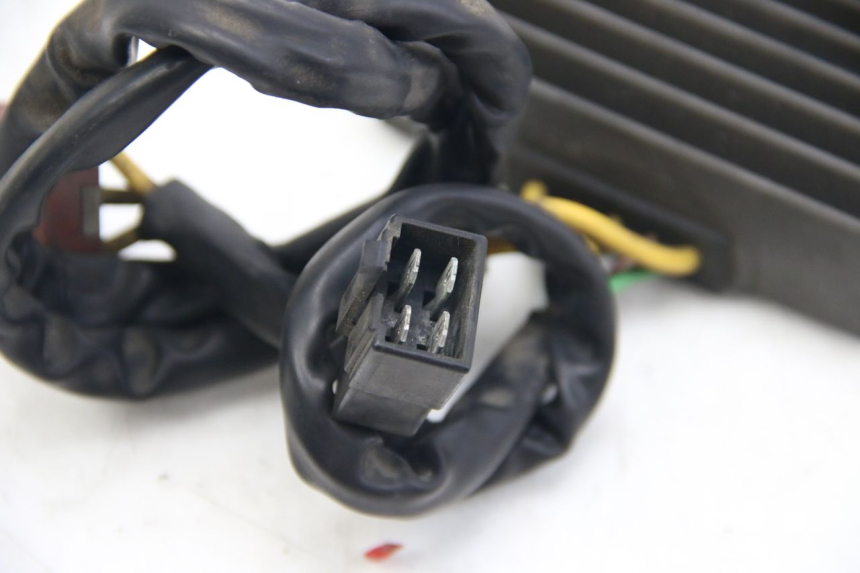 photo de CHARGING REGULATOR APRILIA ATLANTIC 500 (2002 - 2003) - Alternative perspective