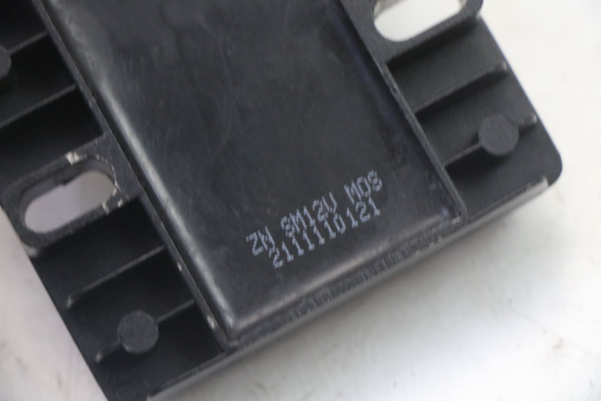 photo de REGULATOR MOTRON BREEZY 4T 50 (2021 - 2025) - Alternative perspective