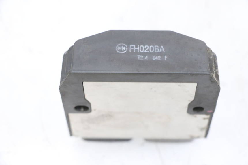 photo de REGULATOR SUZUKI BURGMAN 650 (2013 - 2020) - Zoom on usage condition