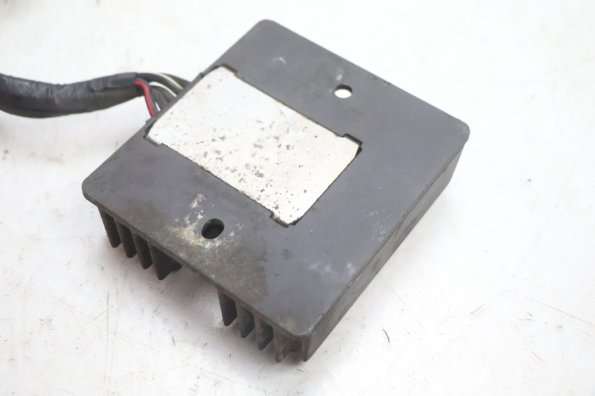 photo de REGULATOR SUZUKI BURGMAN EXECUTIVE ABS 650 (2006 - 2012) - Fixing points details