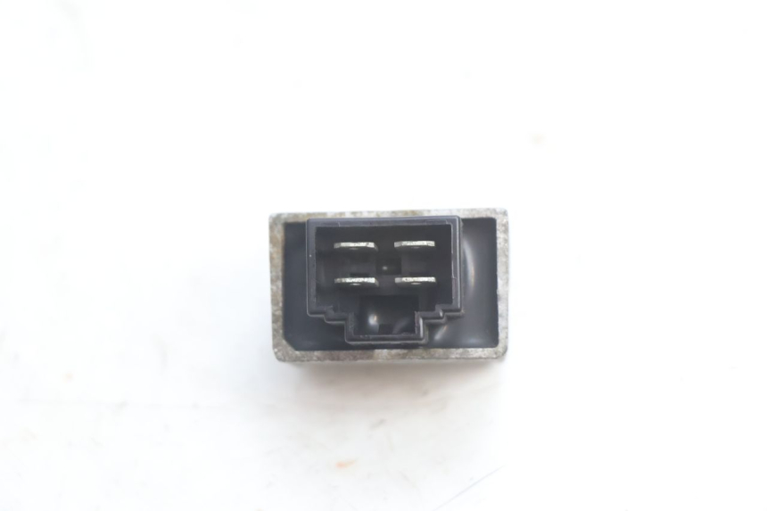 photo de CHARGING REGULATOR PEUGEOT BUXY 50 (1993 - 1998) - Zoom on usage condition