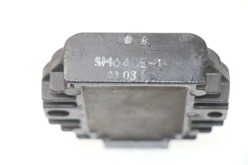 photo de CHARGING REGULATOR YAMAHA BW'S BWS 125 (2010 - 2013) - Zoom on usage condition