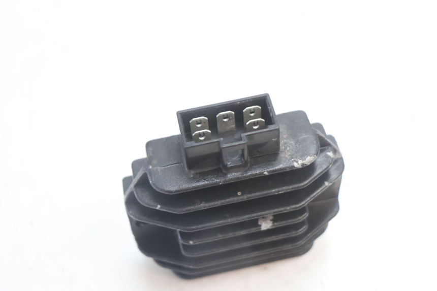 photo de CHARGING REGULATOR YAMAHA BW'S BWS 125 (2010 - 2013) - Zoom on usage condition