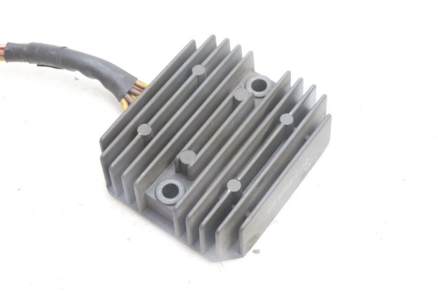 photo de REGULATOR BMW C1 125 (2000 - 2003) - Component detail