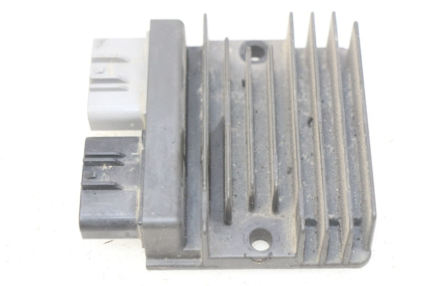 photo de CHARGING REGULATOR HONDA CB R 1000 (2018 - 2023) - Main view