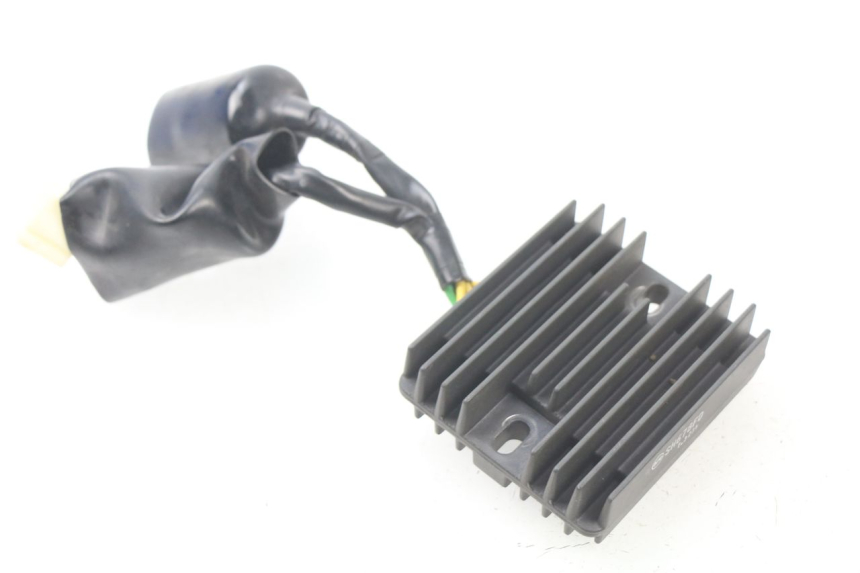 photo de REGULATOR HONDA CBR RR FIREBLADE 1000 (2006 - 2007) - Main view