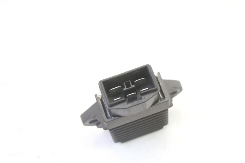 photo de REGULATOR HONDA CBR RR FIREBLADE 900 (1992 - 1994) - Zoom on usage condition