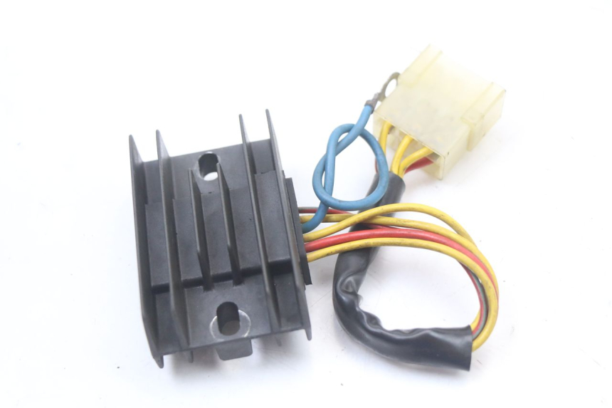 photo de REGULATOR APRILIA CLASSIC 125 (1995 - 2001) - Component detail