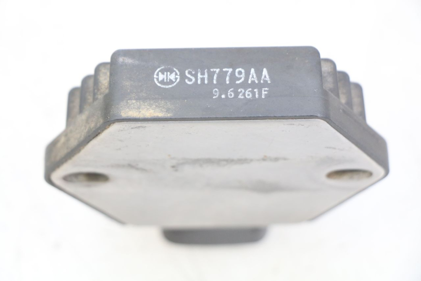 photo de CHARGING REGULATOR HONDA CRF CR-F 450 (2009 - 2012) - Alternative perspective