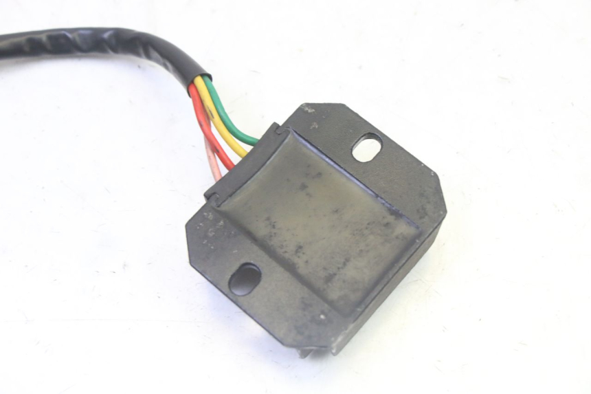 photo de CHARGING REGULATOR SYM CROX 4T 50 (2016 - 2023) - Technical close-up