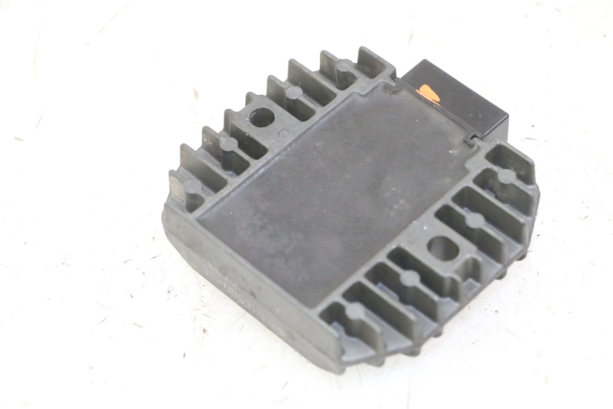 photo de REGULATOR PEUGEOT ELYSTAR 125 (2002 - 2007) - Component detail