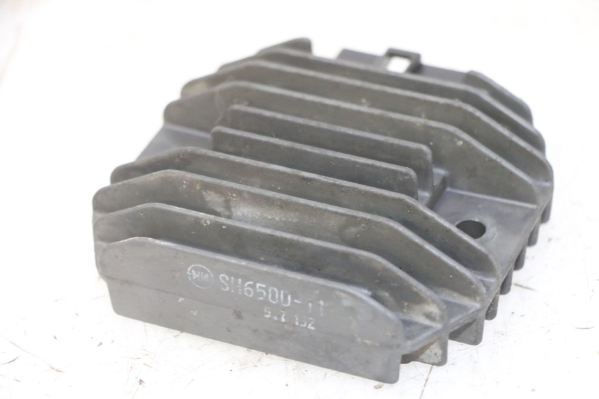 photo de REGULATOR PEUGEOT ELYSTAR 125 (2002 - 2007) - Technical close-up