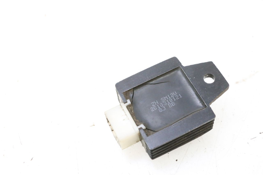 photo de CHARGING REGULATOR JM MOTORS EVOLIS 4T 50 (2018 - 2022) - Zoom on usage condition
