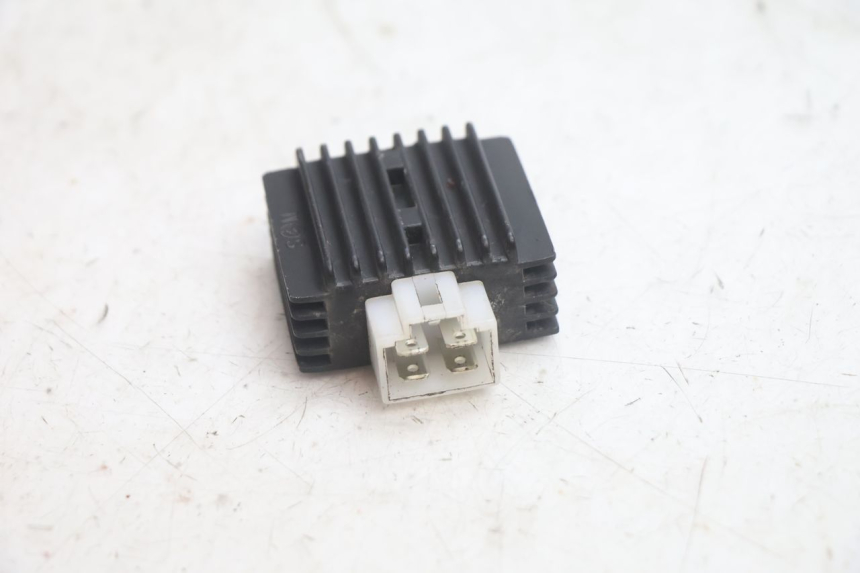 photo de CHARGING REGULATOR JM MOTORS EVOLIS 4T 50 (2018 - 2022) - Zoom on usage condition