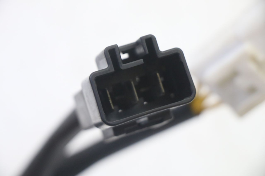 photo de CHARGING REGULATOR HONDA FES S-WING SWING ABS 125 (2007 - 2015) - Product overview