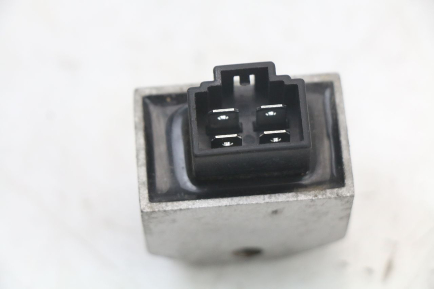 photo de CHARGING REGULATOR SYM FIDDLE 2 50 (2008 - 2013) - Zoom on usage condition