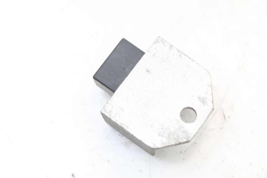 photo de CHARGING REGULATOR SYM FIDDLE 2 50 (2008 - 2013) - Alternative perspective