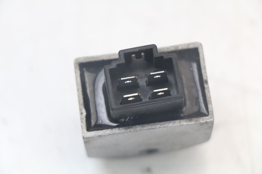 photo de CHARGING REGULATOR SYM FIDDLE 2 50 (2008 - 2013) - Zoom on usage condition