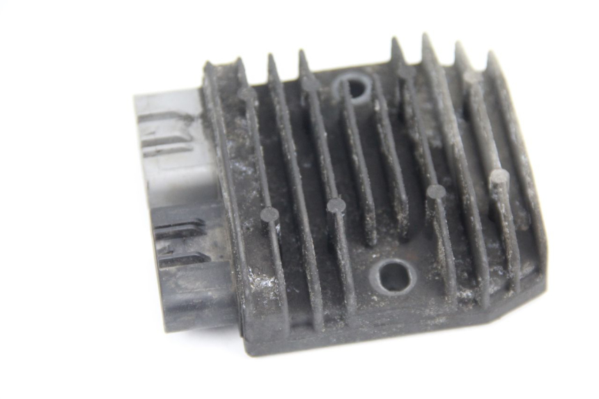 photo de CHARGING REGULATOR YAMAHA FJR ABS 1300 (2006 - 2012) - Zoom on usage condition