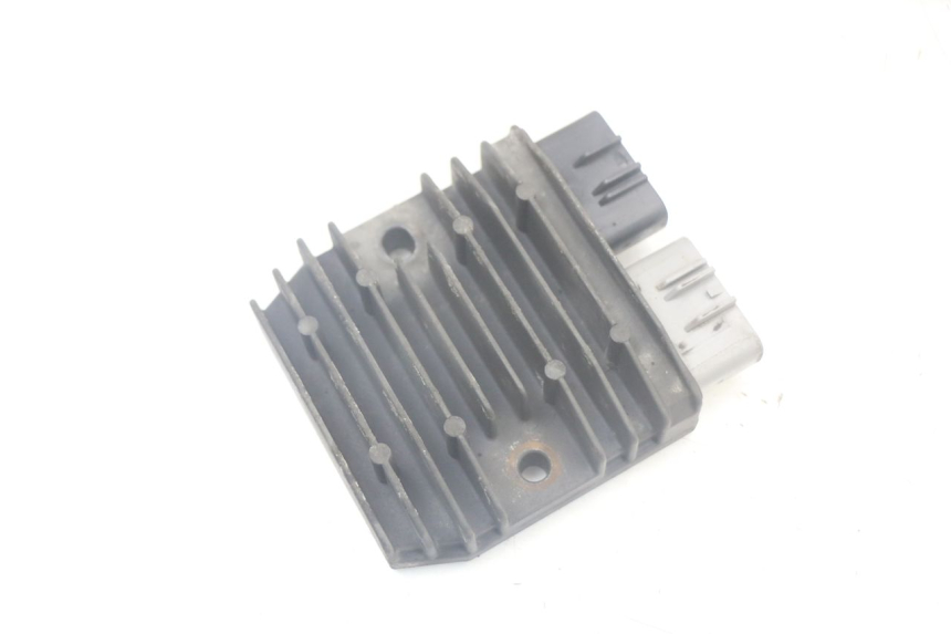 photo de CHARGING REGULATOR YAMAHA FJR ABS 1300 (2006 - 2012) - Alternative perspective
