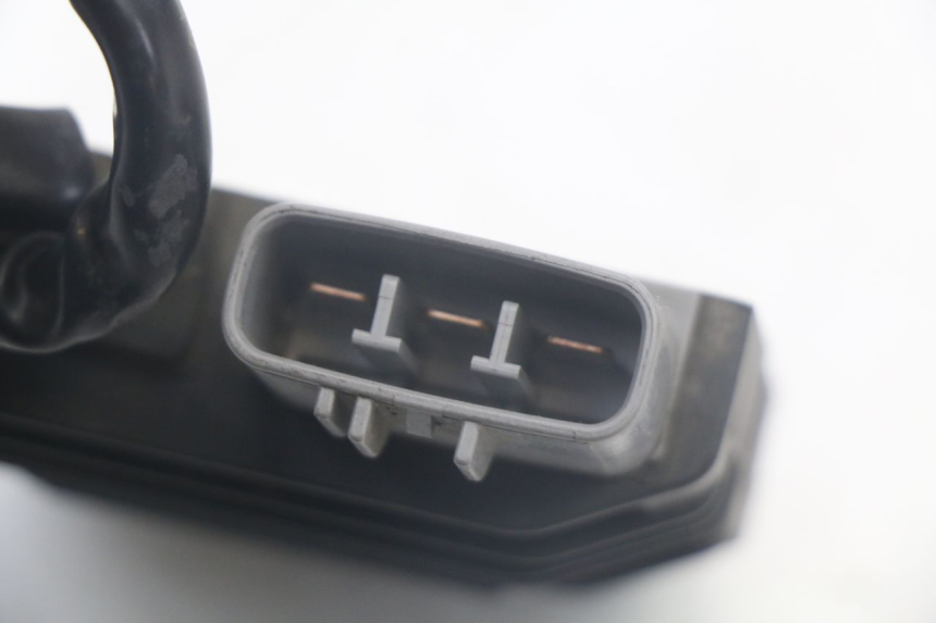 photo de CHARGING REGULATOR YAMAHA FJR ABS 1300 (2006 - 2012) - Fixing points details