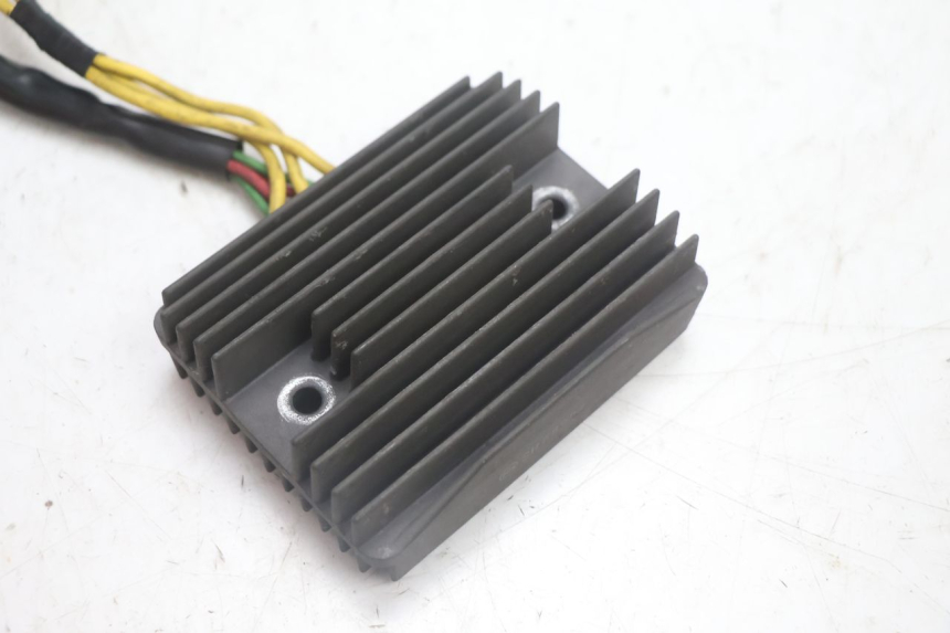 photo de REGULATOR HONDA FJS SILVER WING SILVERWING 400 (2005 - 2008) - Component detail