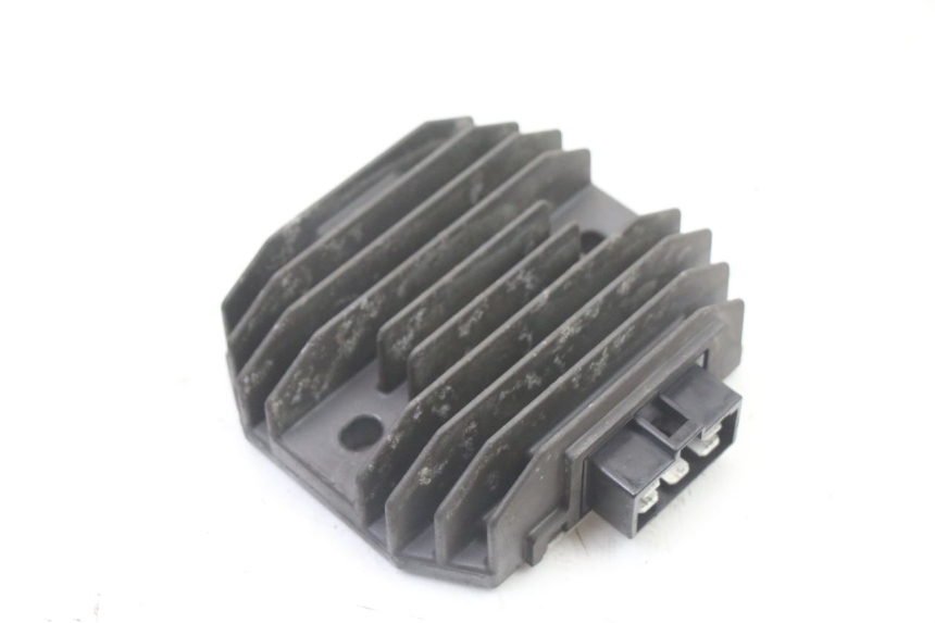 photo de REGULATOR YAMAHA FZ6 FAZER S2 600 (2007 - 2011) - Main view