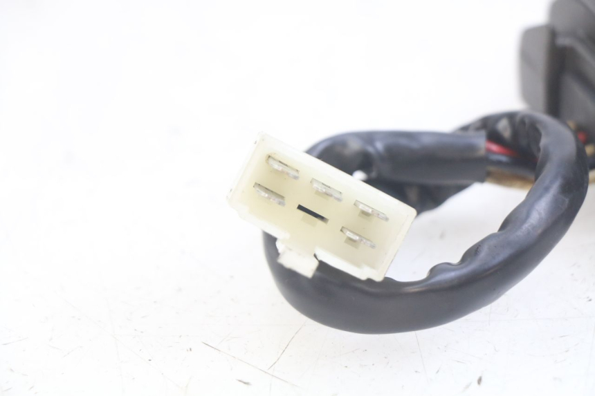 photo de CHARGING REGULATOR YAMAHA FZS FAZER 600 (1998 - 2001) - Zoom on usage condition