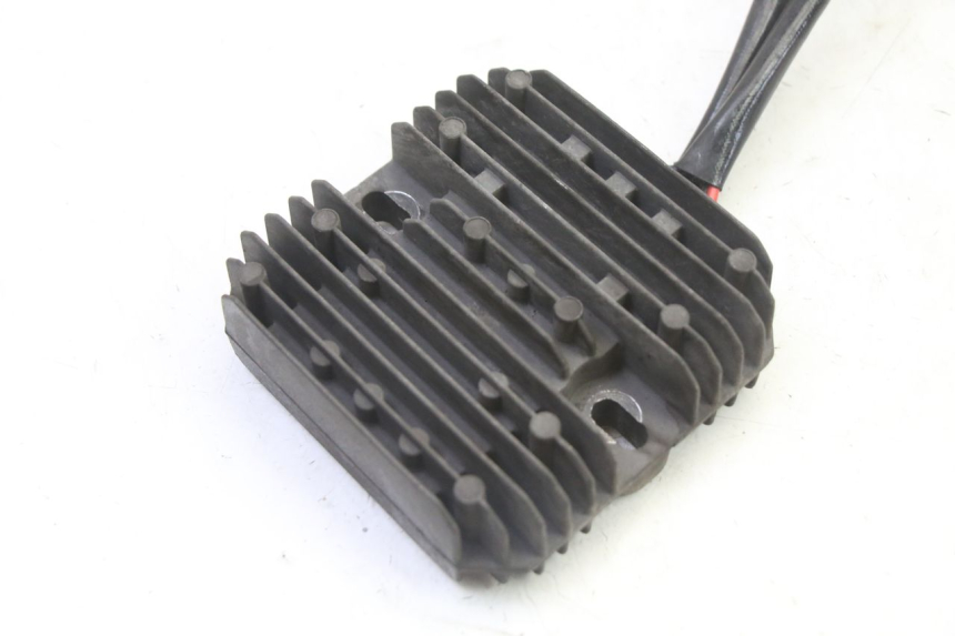 photo de REGULATOR BMW G310 R 310 (2016 - 2020) - Component detail