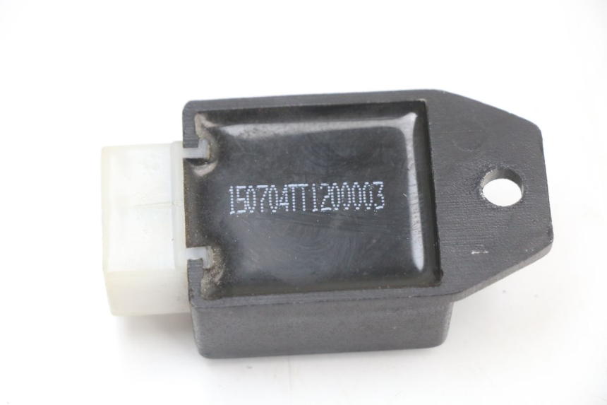 photo de CHARGING REGULATOR TNT MOTOR GRIDO 2T 50 (2010 - 2019) - Zoom on usage condition