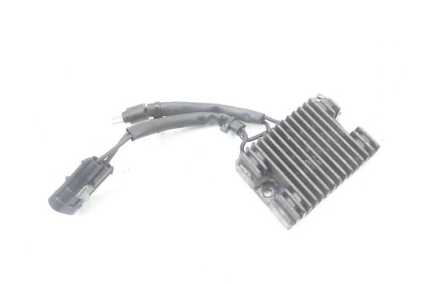 photo de REGULATOR HARLEY DAVIDSON SPORTSTER XL CUSTOM 883 (1999 - 2006) - Zoom on usage condition