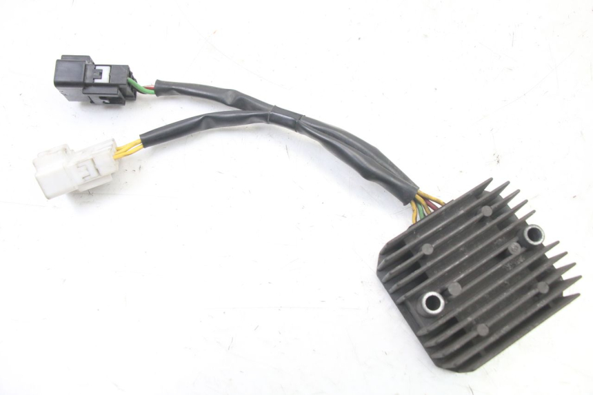 photo de CHARGING REGULATOR HONDA FES S-WING SWING ABS 125 (2007 - 2015) - Main view