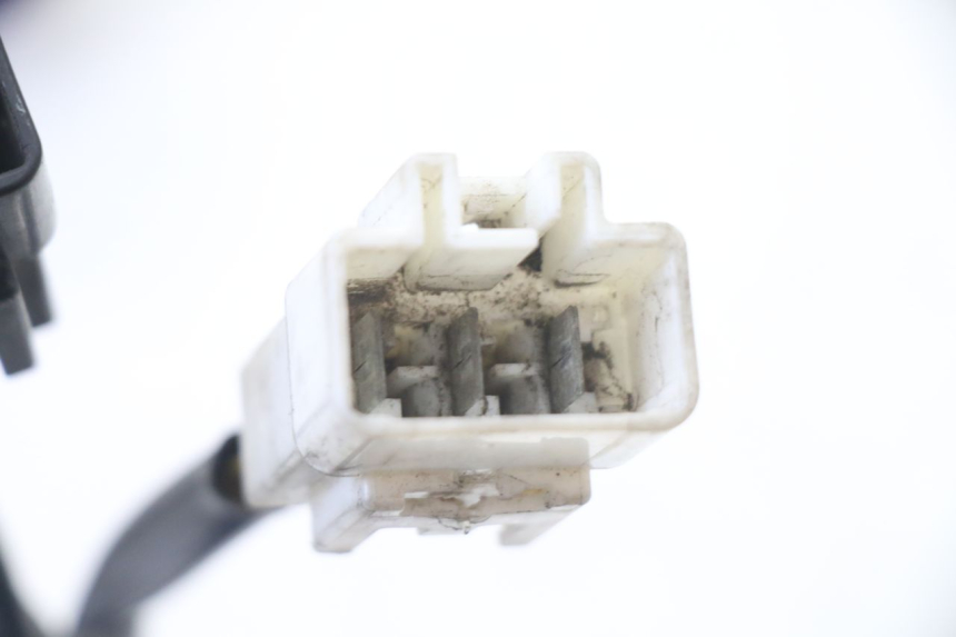 photo de CHARGING REGULATOR HONDA FES S-WING SWING ABS 125 (2007 - 2015) - Product overview