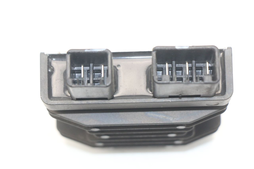 photo de CHARGING REGULATOR HONDA INTEGRA NC D 750 (2016 - 2018) - Zoom on usage condition