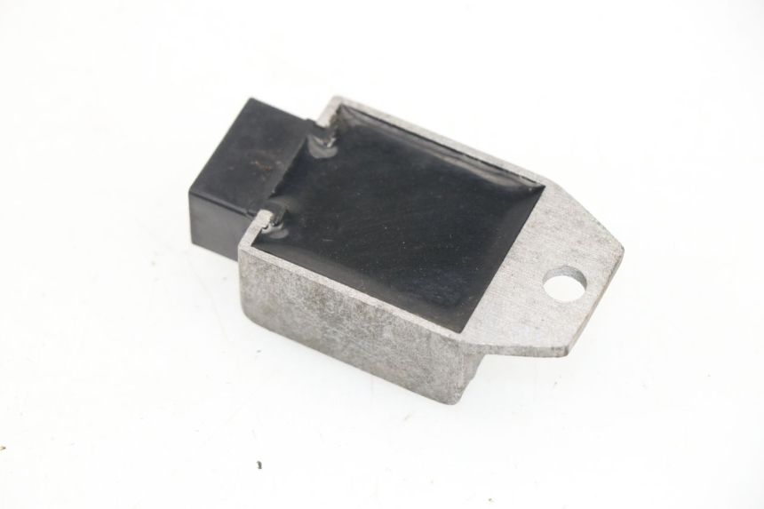 photo de CHARGING REGULATOR JM MOTORS OLDIES 4T 50 (2010 - 2020) - Component detail