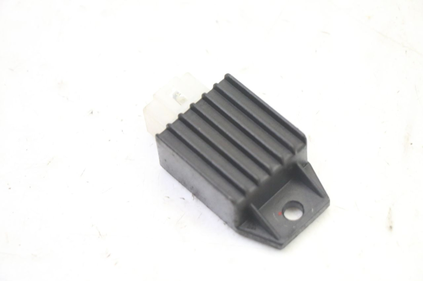 photo de CHARGING REGULATOR PEUGEOT KISBEE 2T 50 (2010 - 2017) - Component detail