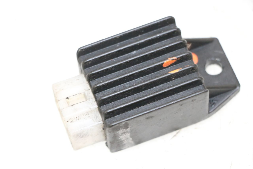 photo de CHARGING REGULATOR PEUGEOT KISBEE 2T 50 (2010 - 2017) - Main view