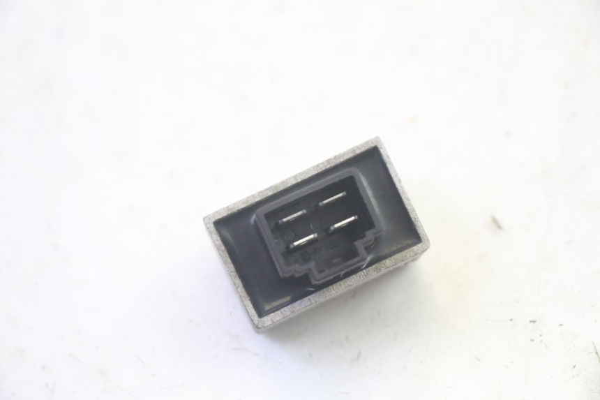 photo de CHARGING REGULATOR PEUGEOT KISBEE 4T 50 (2010 - 2017) - Alternative perspective