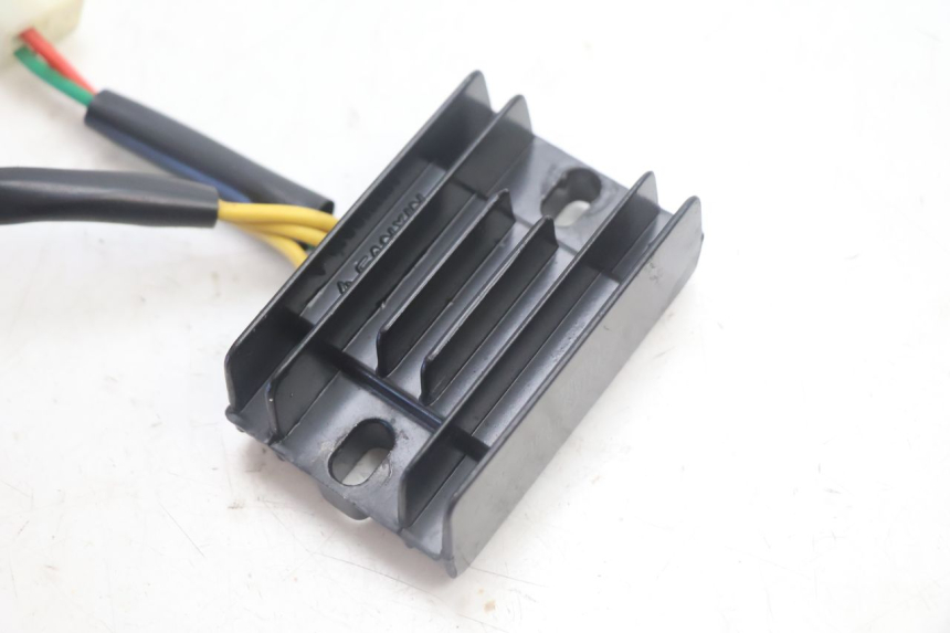 photo de CHARGING REGULATOR PEUGEOT KISBEE 4T 50 (2018 - 2022) - Component detail