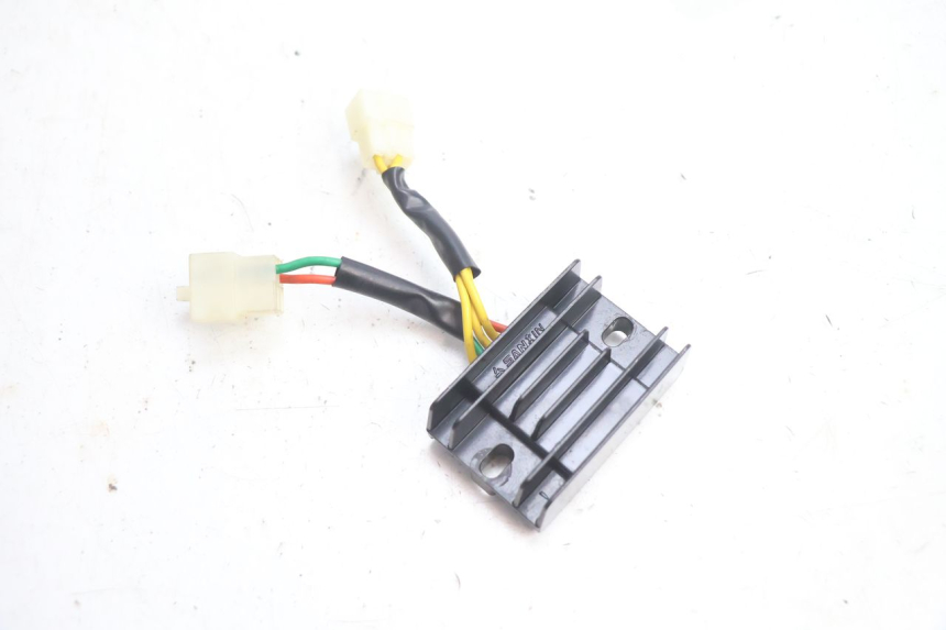 photo de CHARGING REGULATOR PEUGEOT KISBEE 4T 50 (2018 - 2022) - Main view
