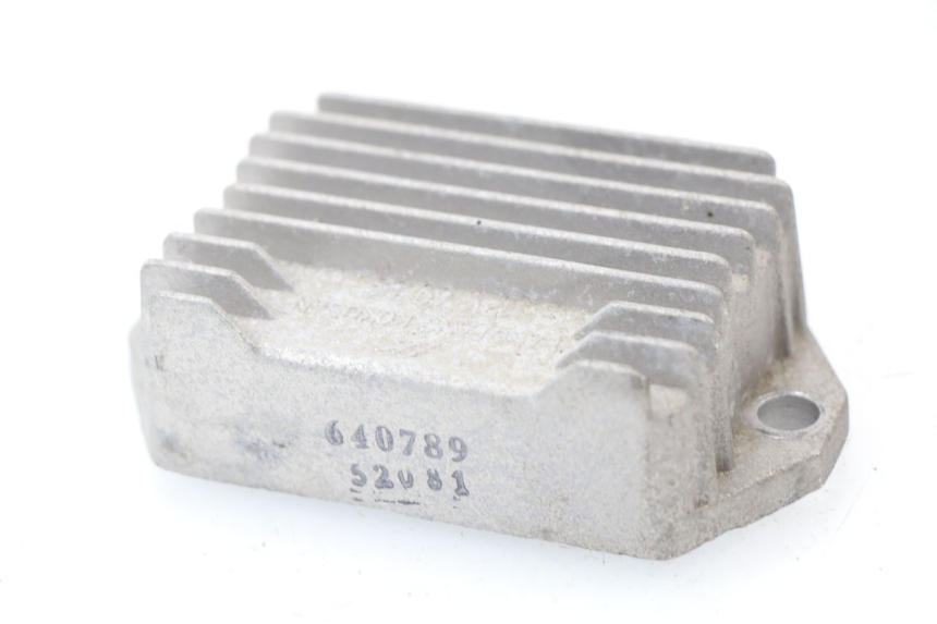 photo de REGULATOR PIAGGIO LIBERTY 2T 50 (2004 - 2008) - Zoom on usage condition