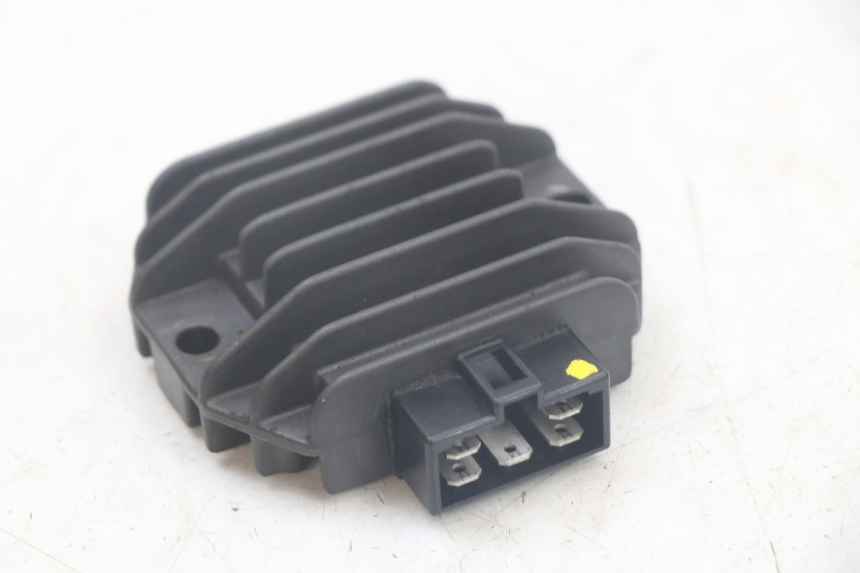 photo de CHARGING REGULATOR PIAGGIO LIBERTY 125 (2009 - 2013) - Main view