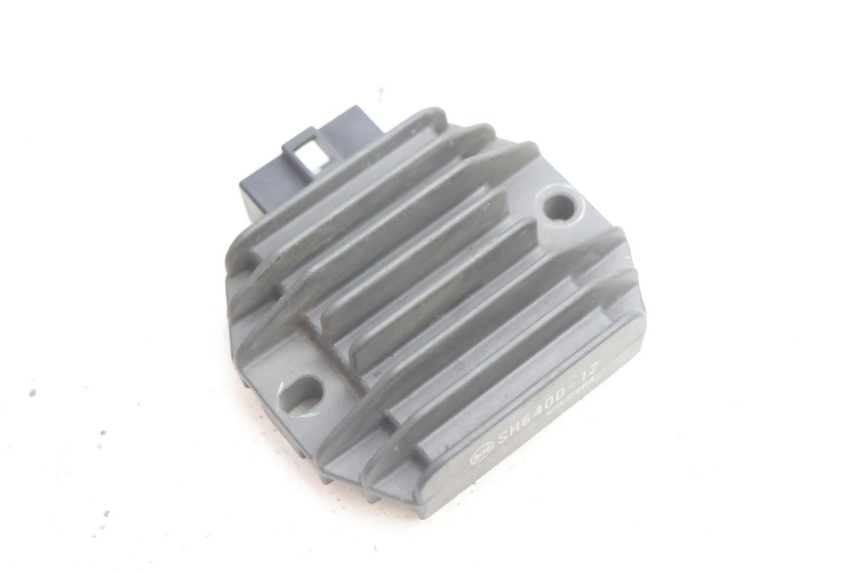 photo de REGULATOR PIAGGIO LIBERTY 125 (1998 - 2008) - Component detail